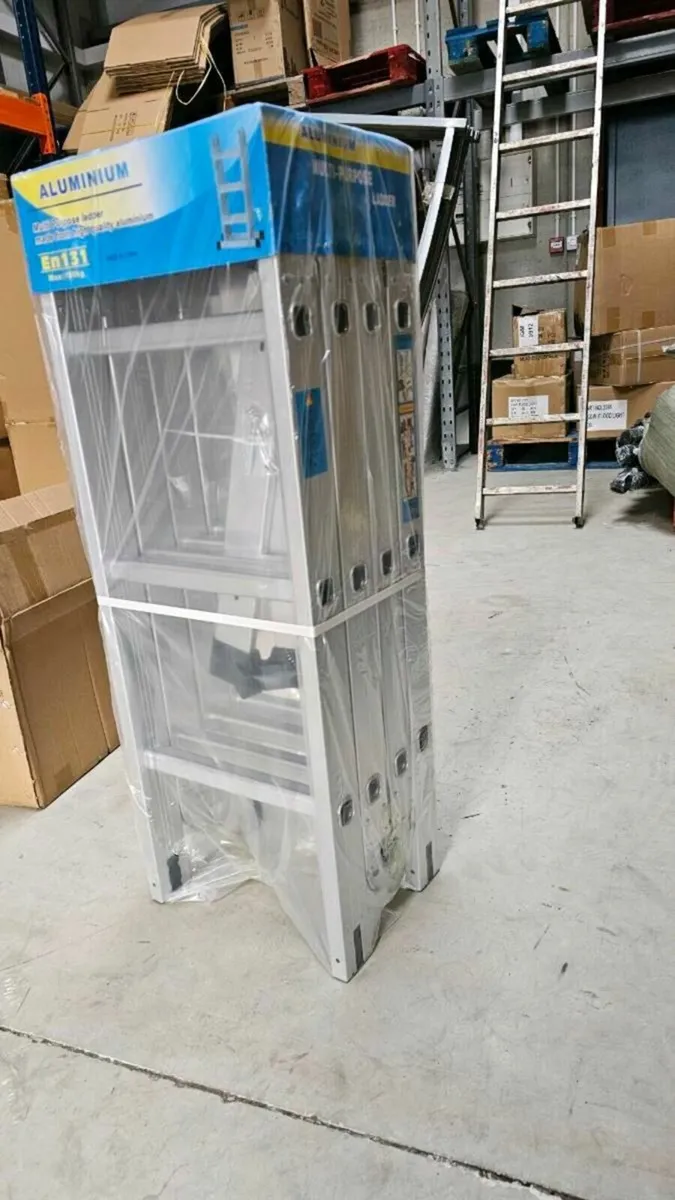Ladder aliuminium folding 12ft brand new - Image 3