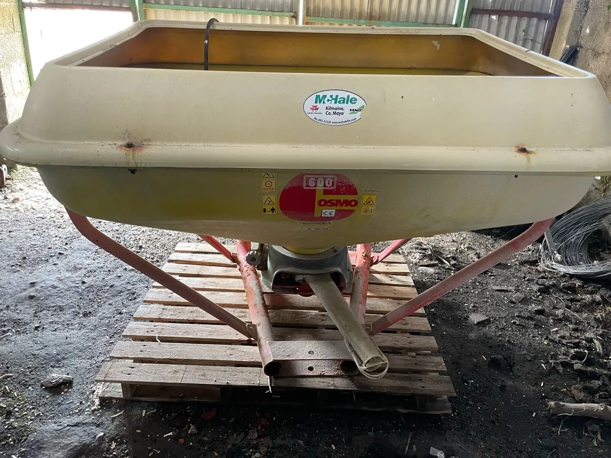 Double bale carrier & vicon cosmo fert shaker - Image 1