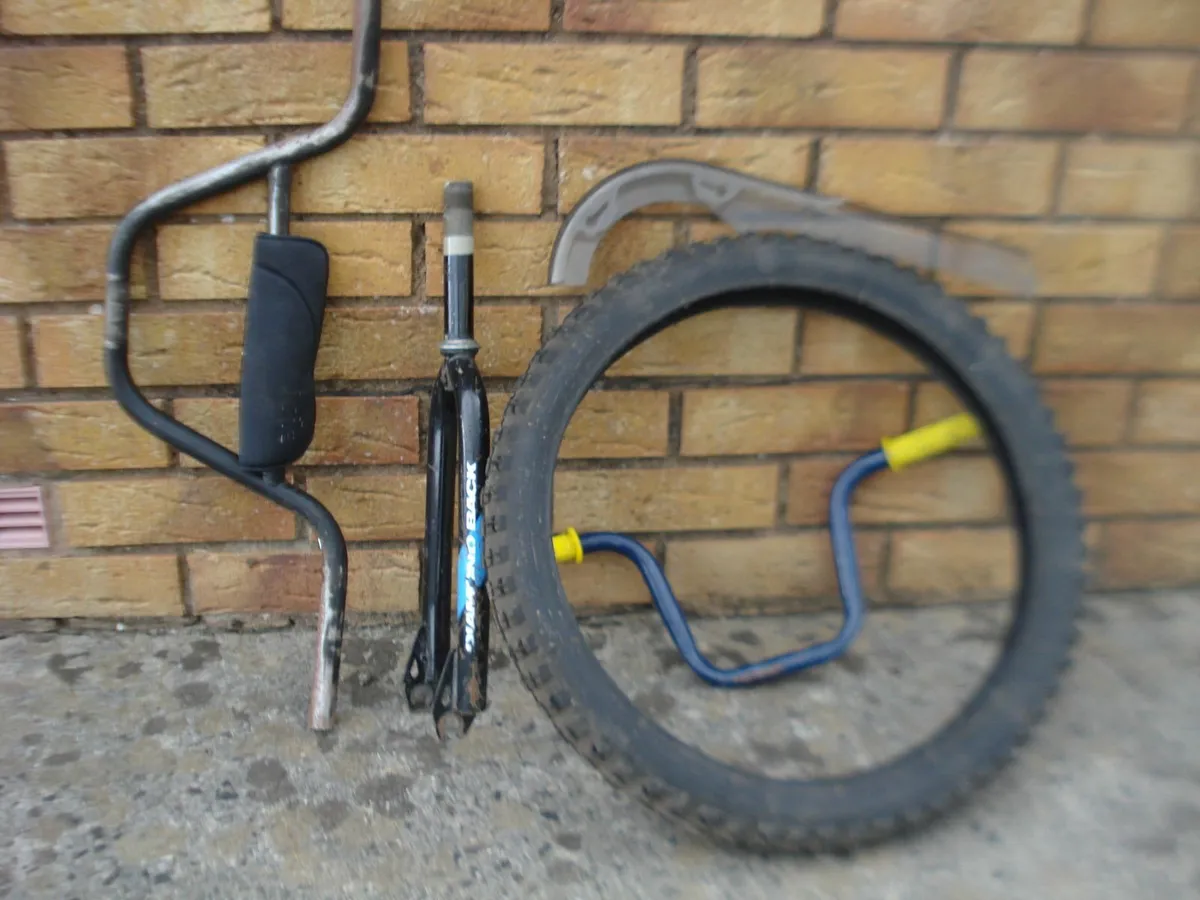 OLD BICYCLE BMW PARTS SHED CLEAROUT. - Image 1