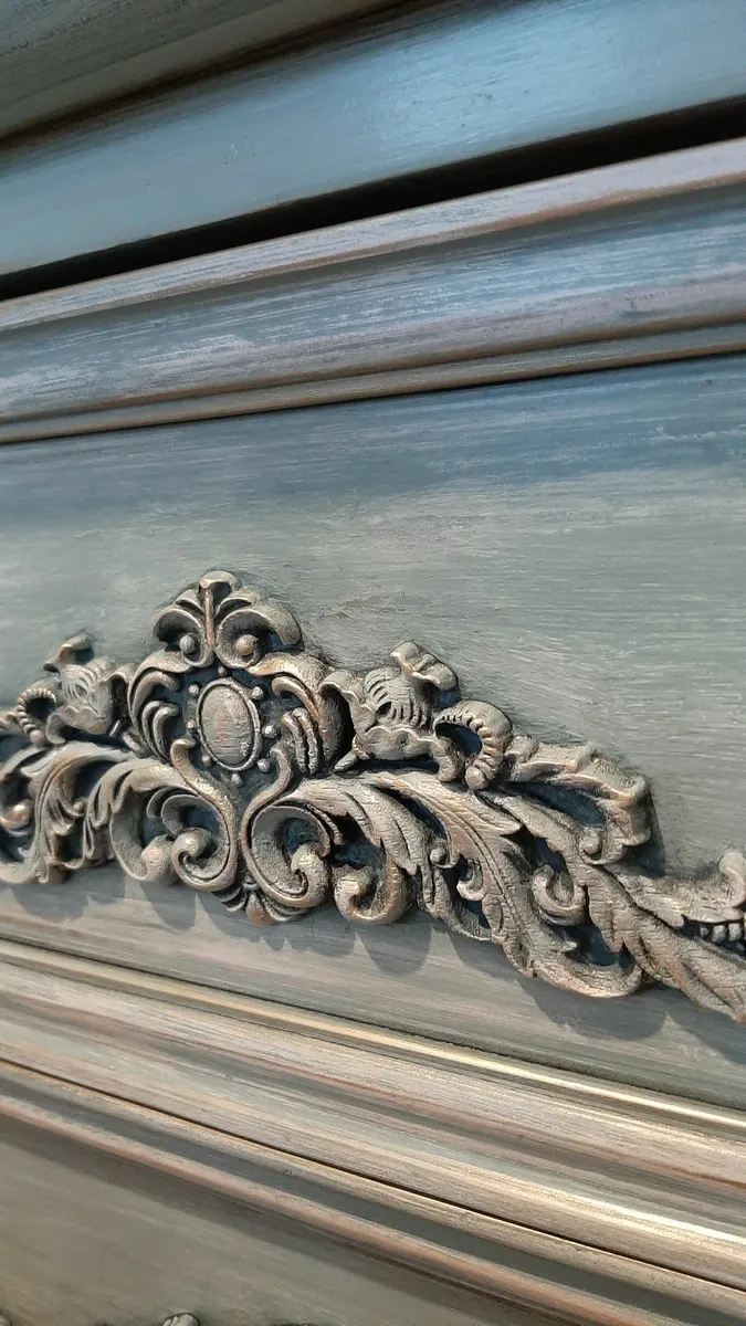 French style 6 drawer bedroom dresser with mirror - Image 3