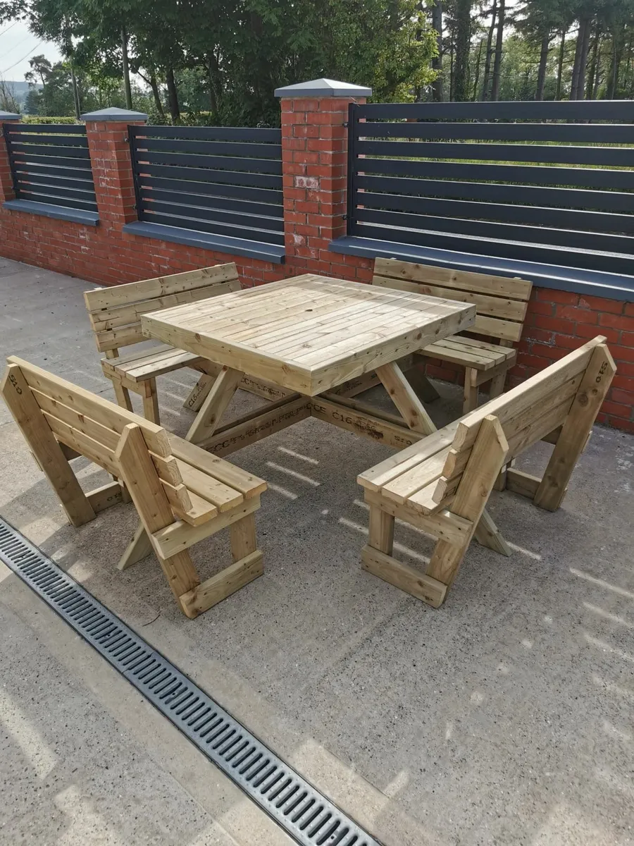 Garden furniture - Image 1