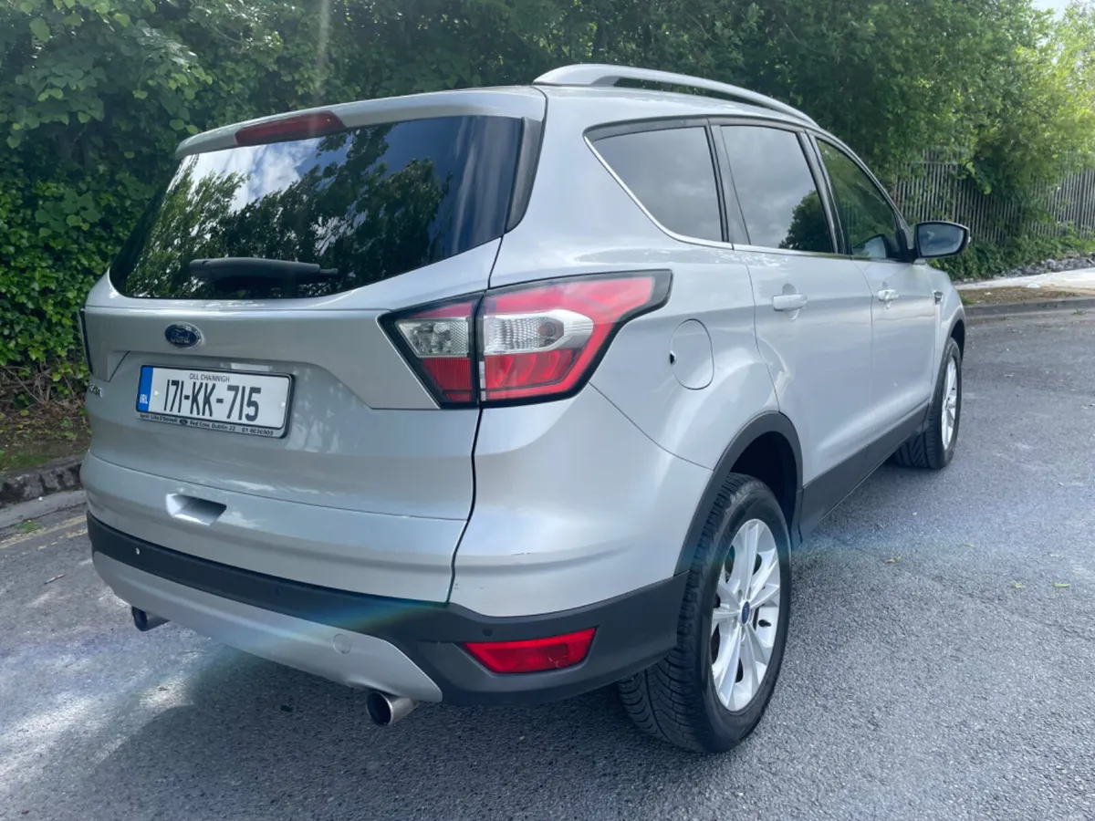 Ford Kuga 2017 Utility - Image 3