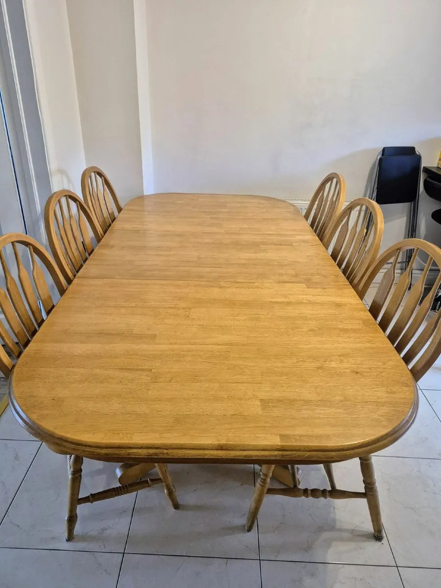 kitchen table + chairs - Image 1