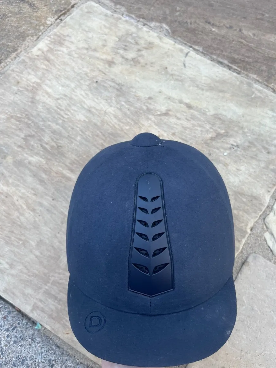 TACKROOM clearout - Image 1