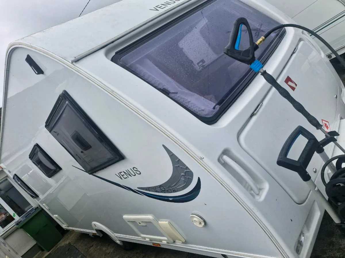 Mobile home - Image 1
