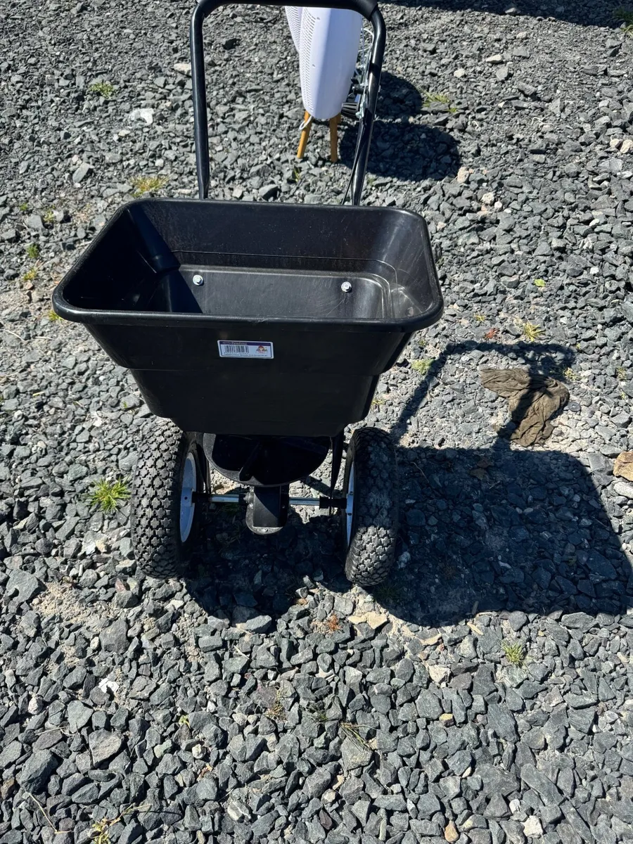 Spreader - Image 1