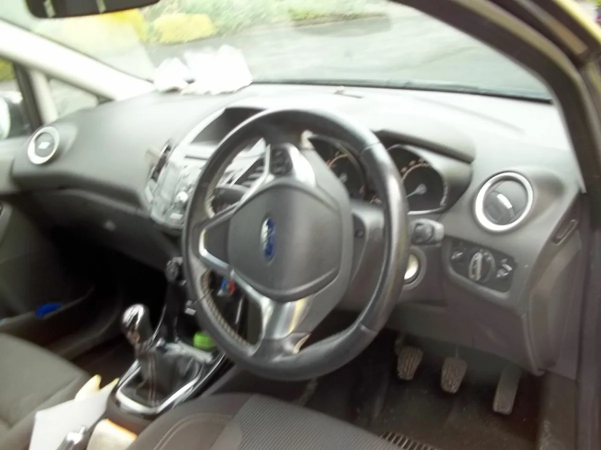 Ford Fiesta 2016 - Image 2