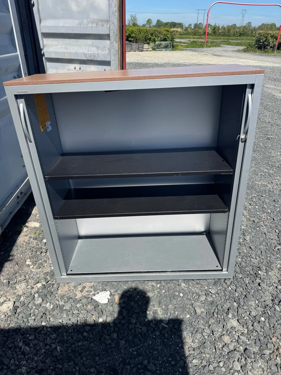 Cabinets - Image 4