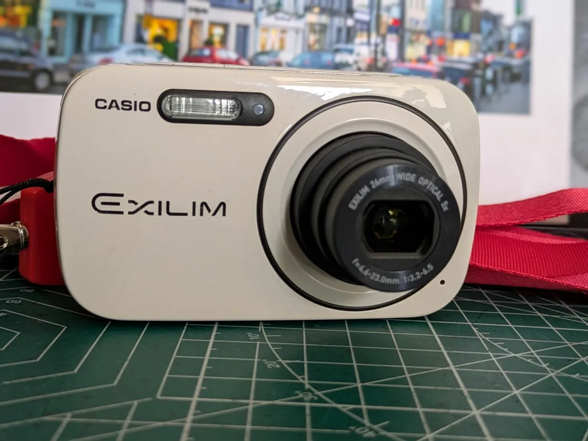📸 Casio Exilim 16MP CCD digital camera - Image 2
