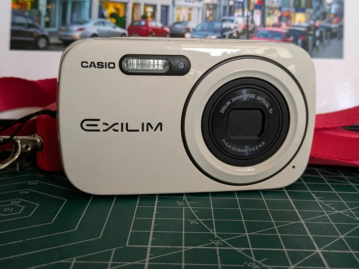📸 Casio Exilim 16MP CCD digital camera - Image 4