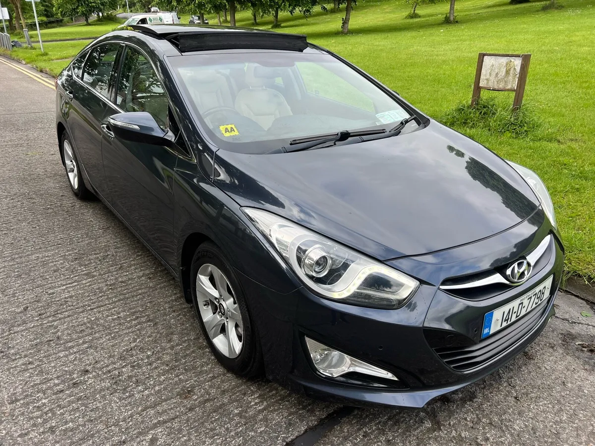 2014 Hyundai i40 Automatic Top spec Pan Roof - Image 1