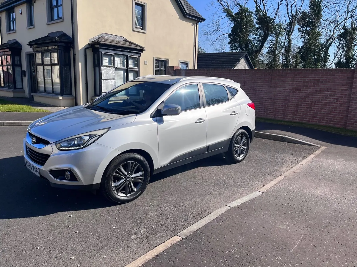 Hyundai ix35 2014 fully serviced low miles - Image 2