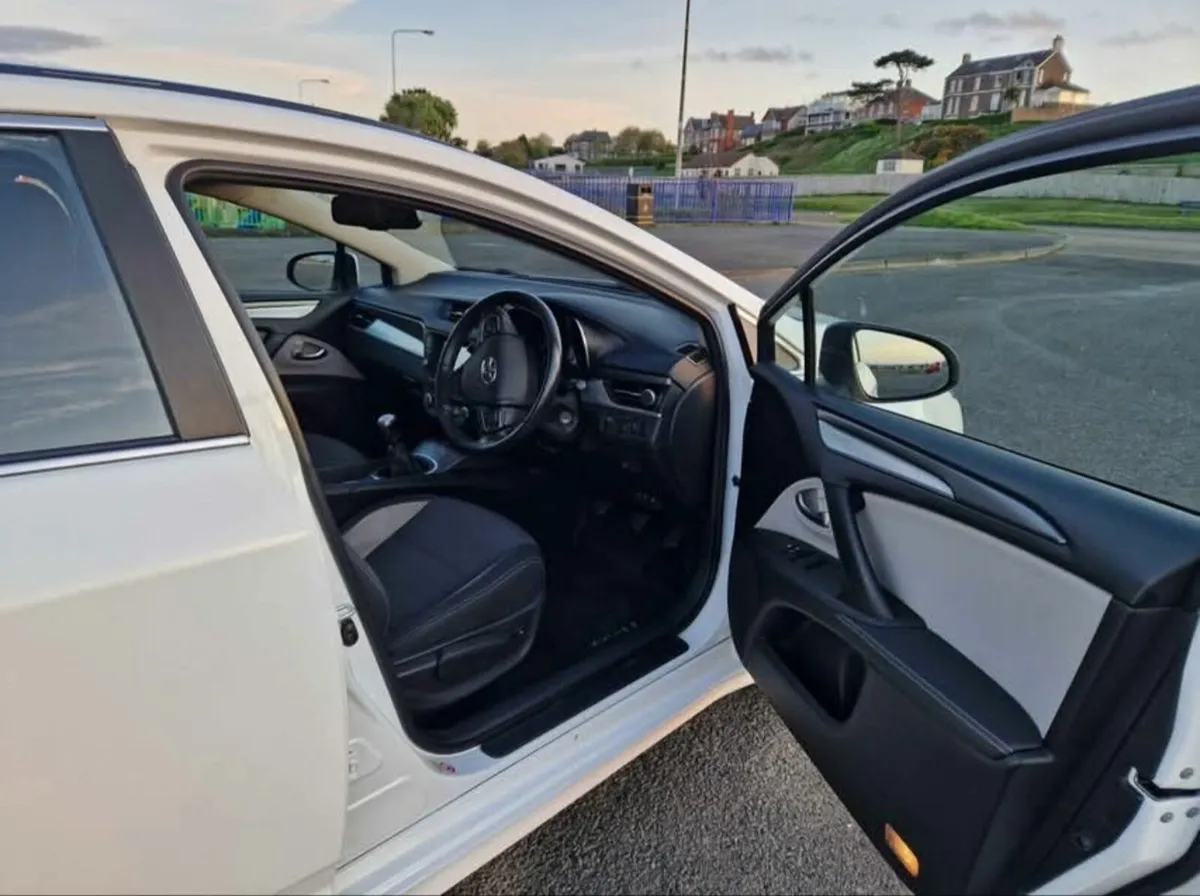 Toyota Avensis 2017 - Image 3