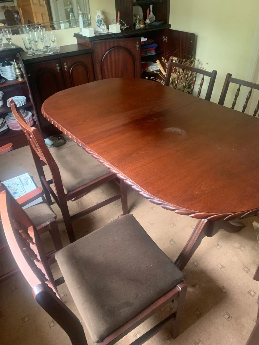 Dining room table and 6 chairs - Image 2
