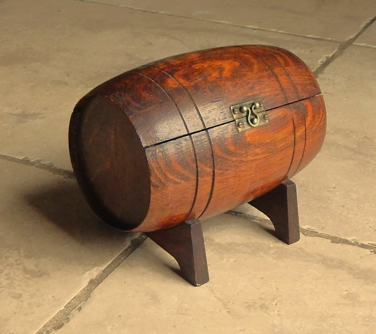 Vintage TEOFANI & Co. Oak Barrel Cigarette Case - Image 2