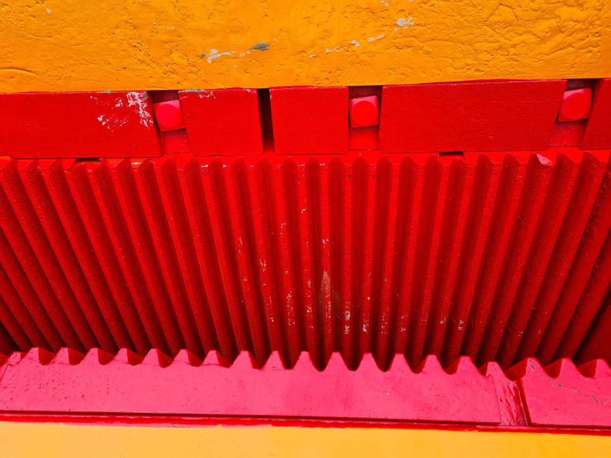 JAW CRUSHER BOX COMPLETE WITH PANEL & MOTOR - Image 2