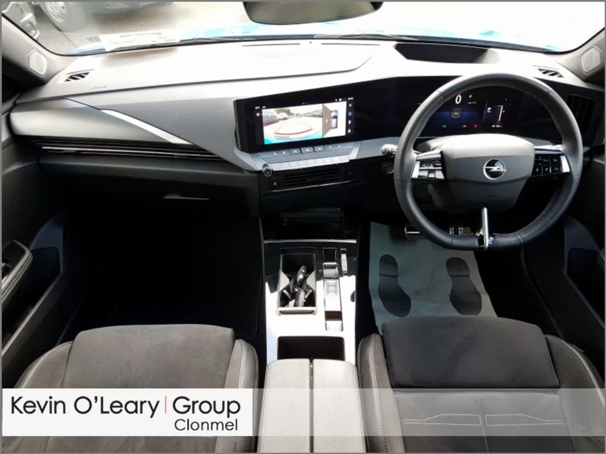Opel Astra GS 54kwh EV 155PS - Image 2
