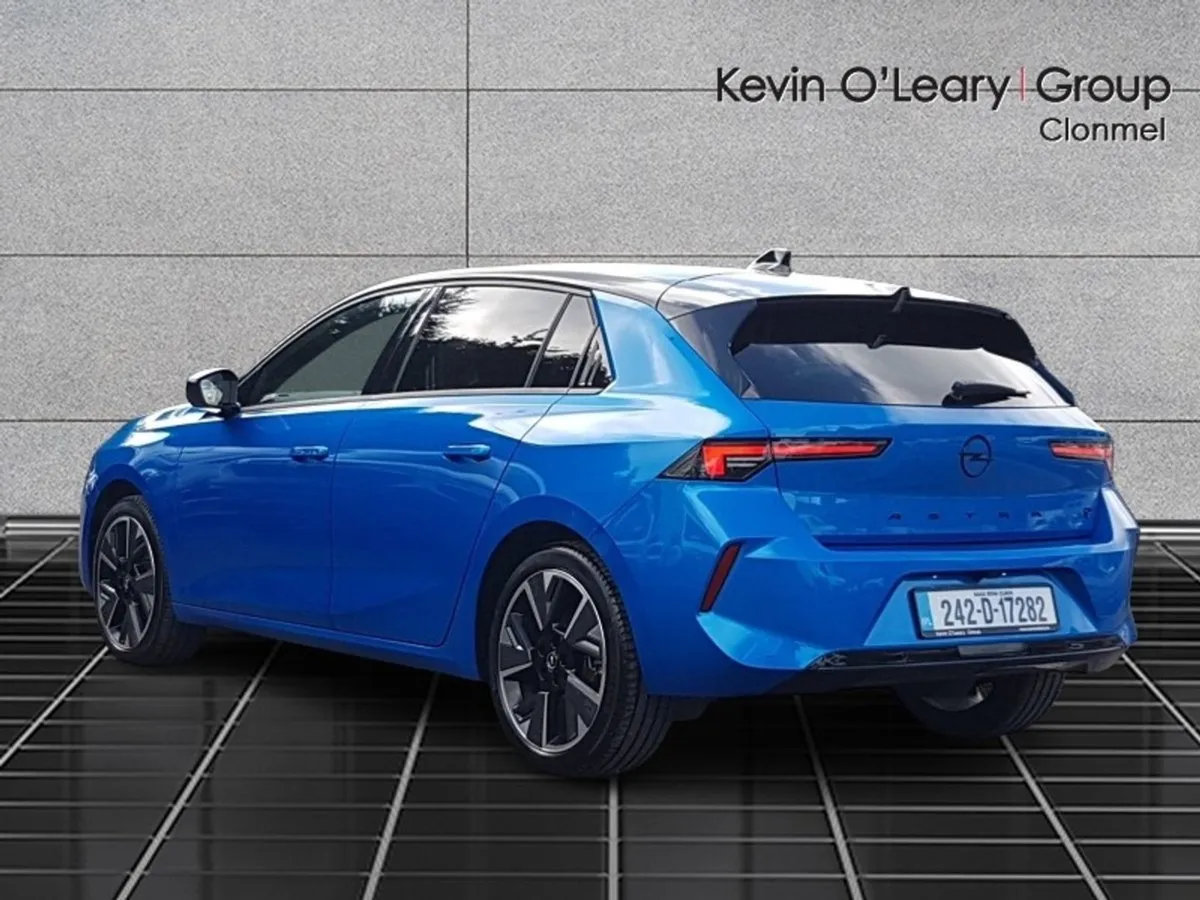 Opel Astra GS 54kwh EV 155PS - Image 3