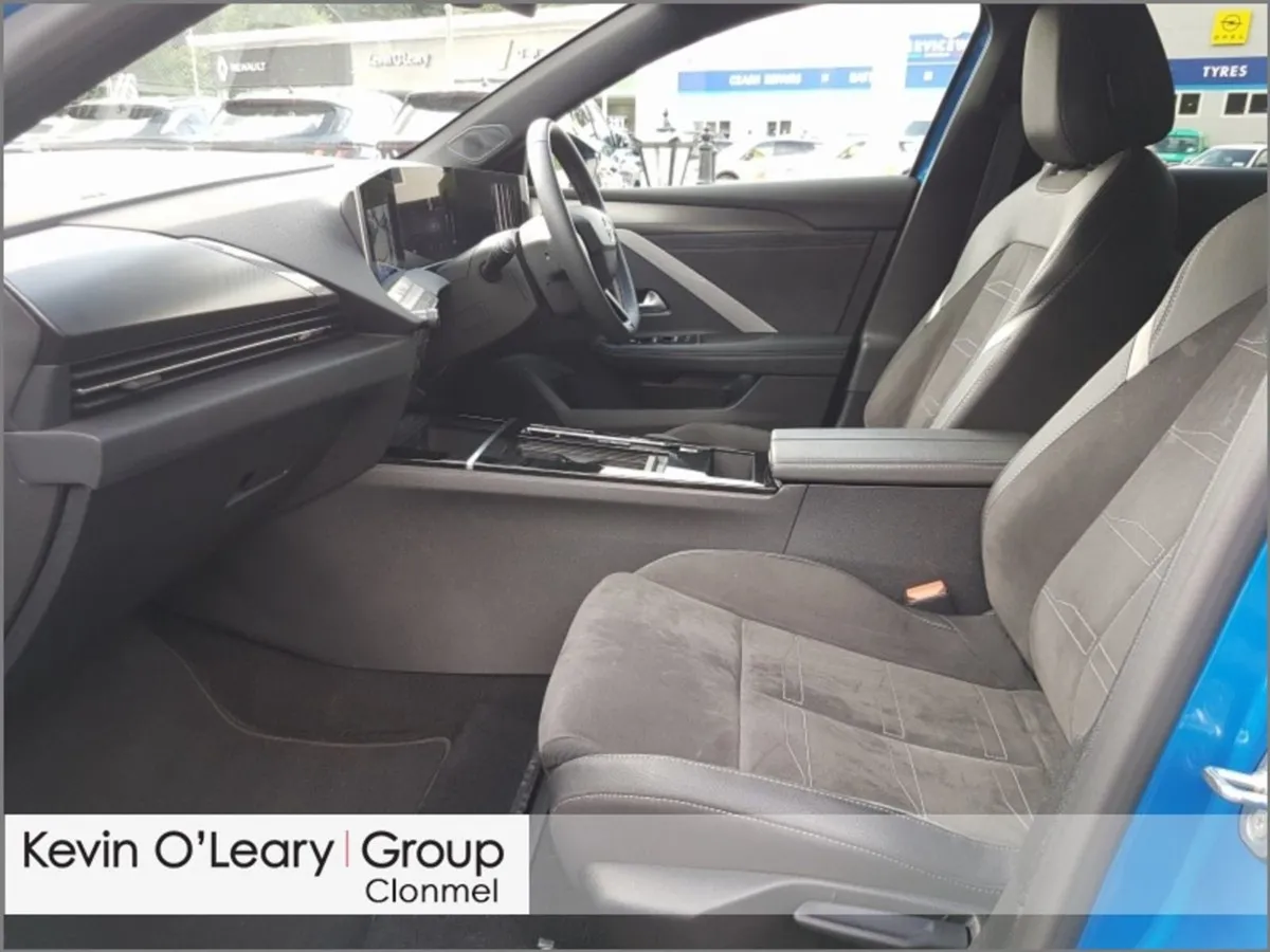 Opel Astra GS 54kwh EV 155PS - Image 4