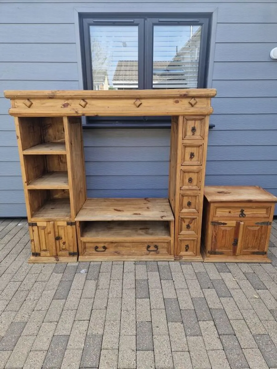 Tv unit with side locker. - Image 4