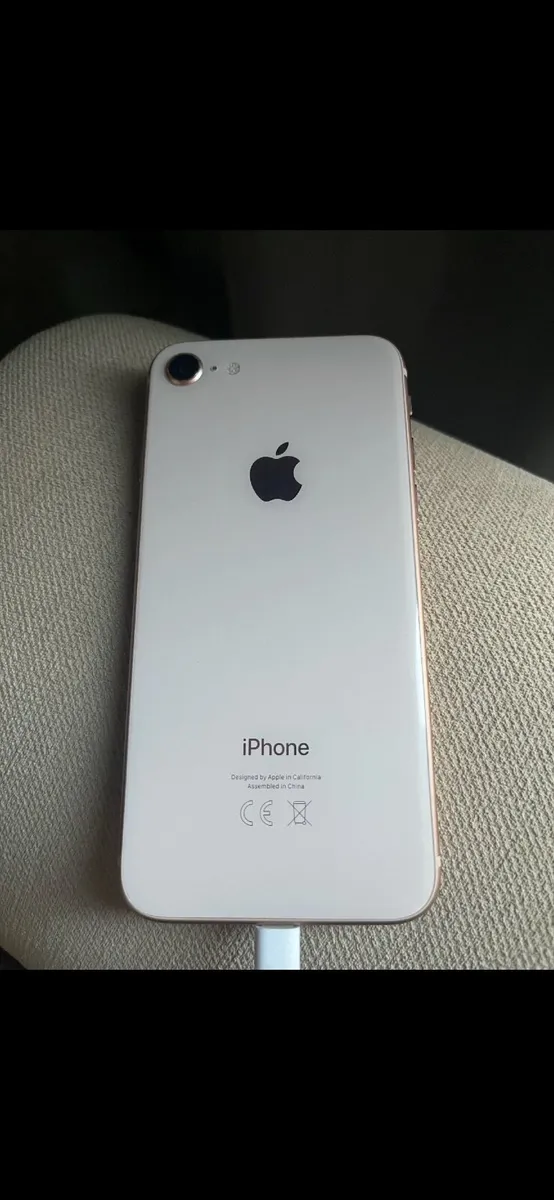 iPhone 8 64GB - Image 3