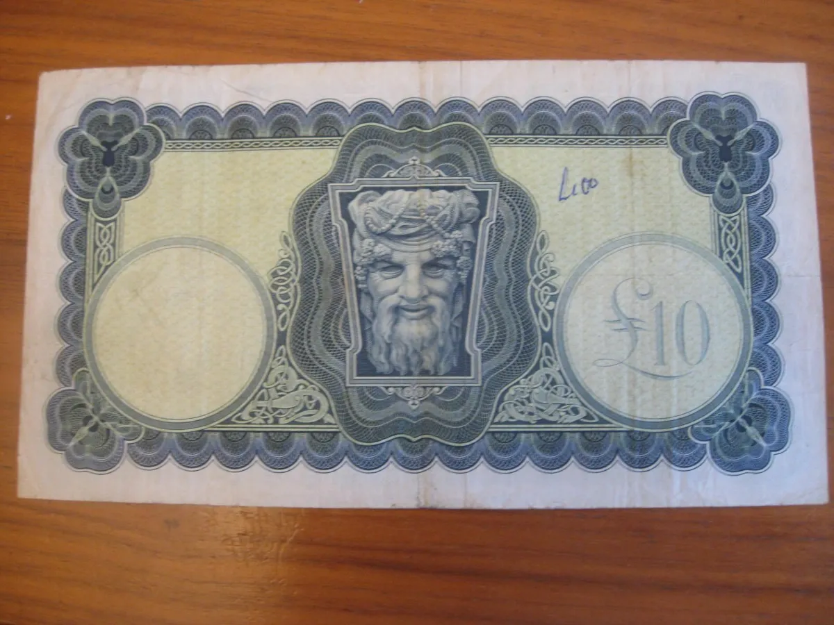 10 Pound Lavery Note - 50 Euros - Image 2