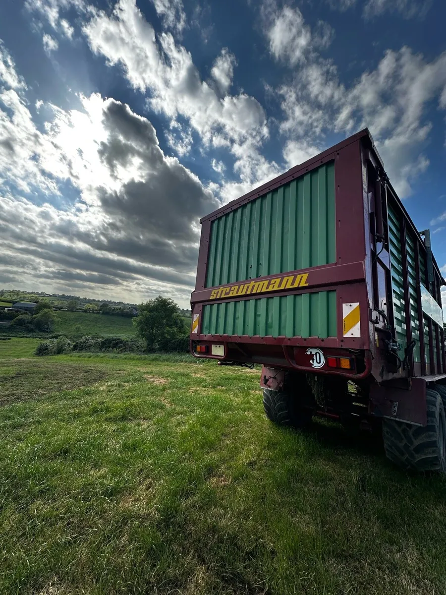 Strautmann forage wagon - Image 3