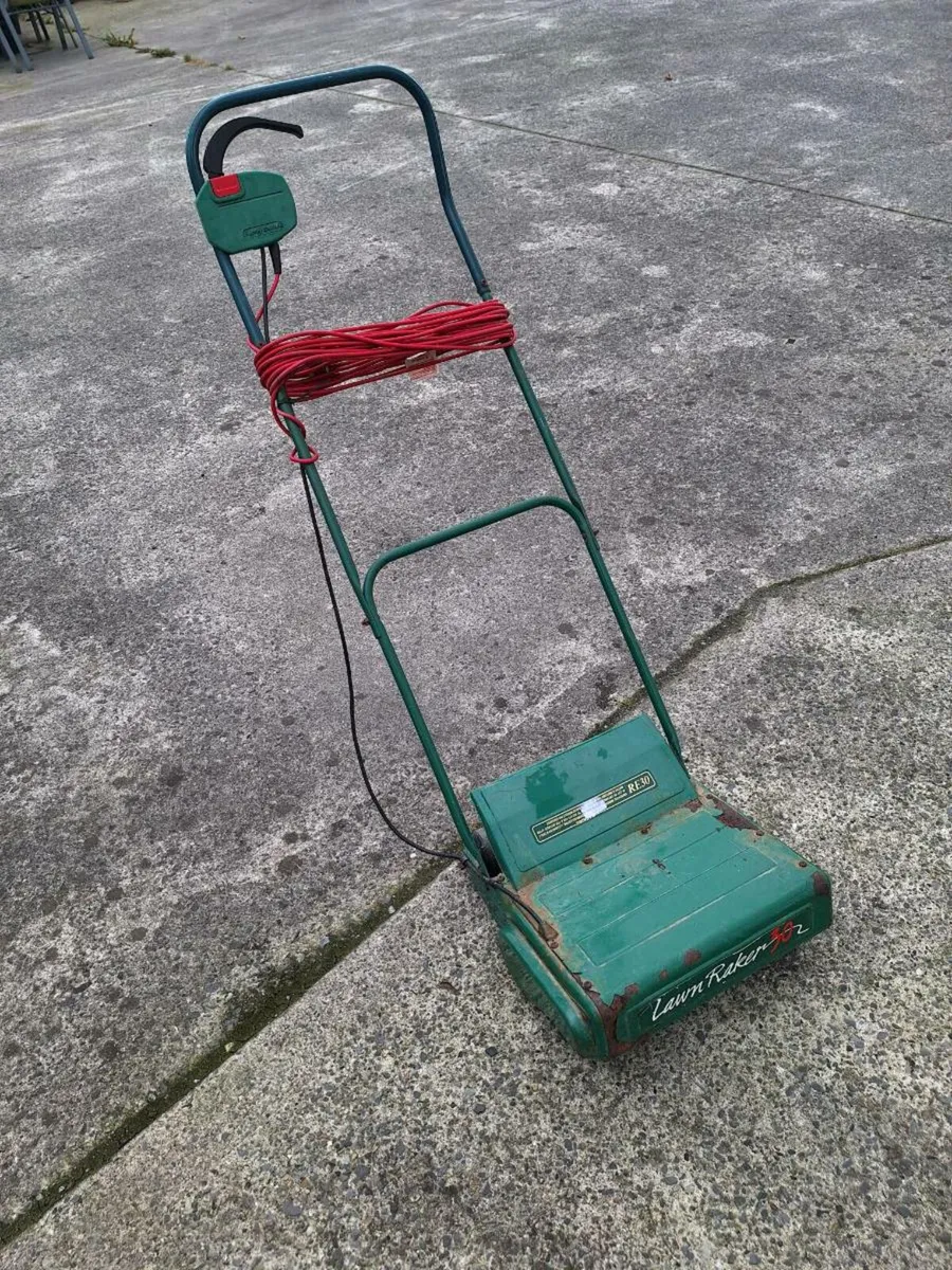Old electric raker