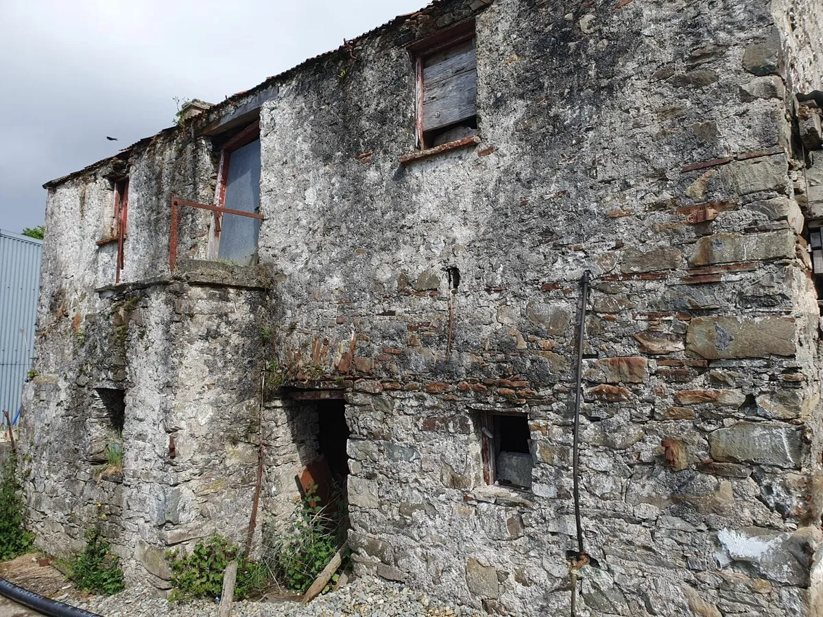 Building stone - Image 1