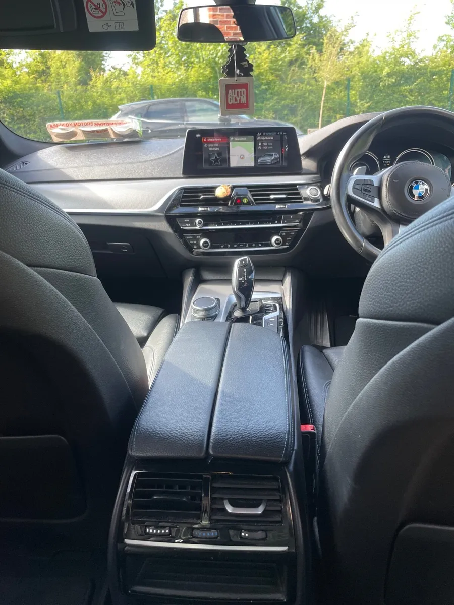 BMW 5-Series 2018 - Image 3