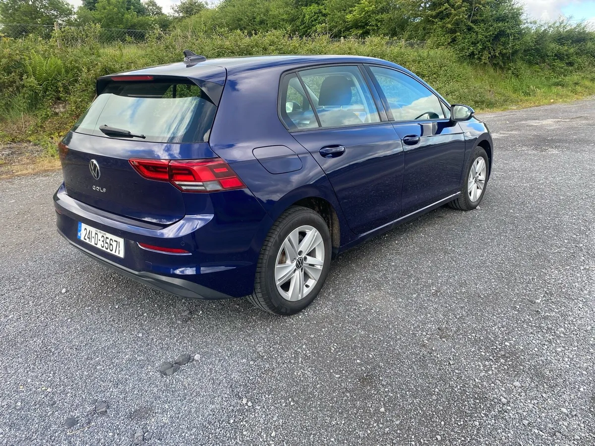 VW Golf Life 1.0 TSI 2024 - Only 2600km - Image 2