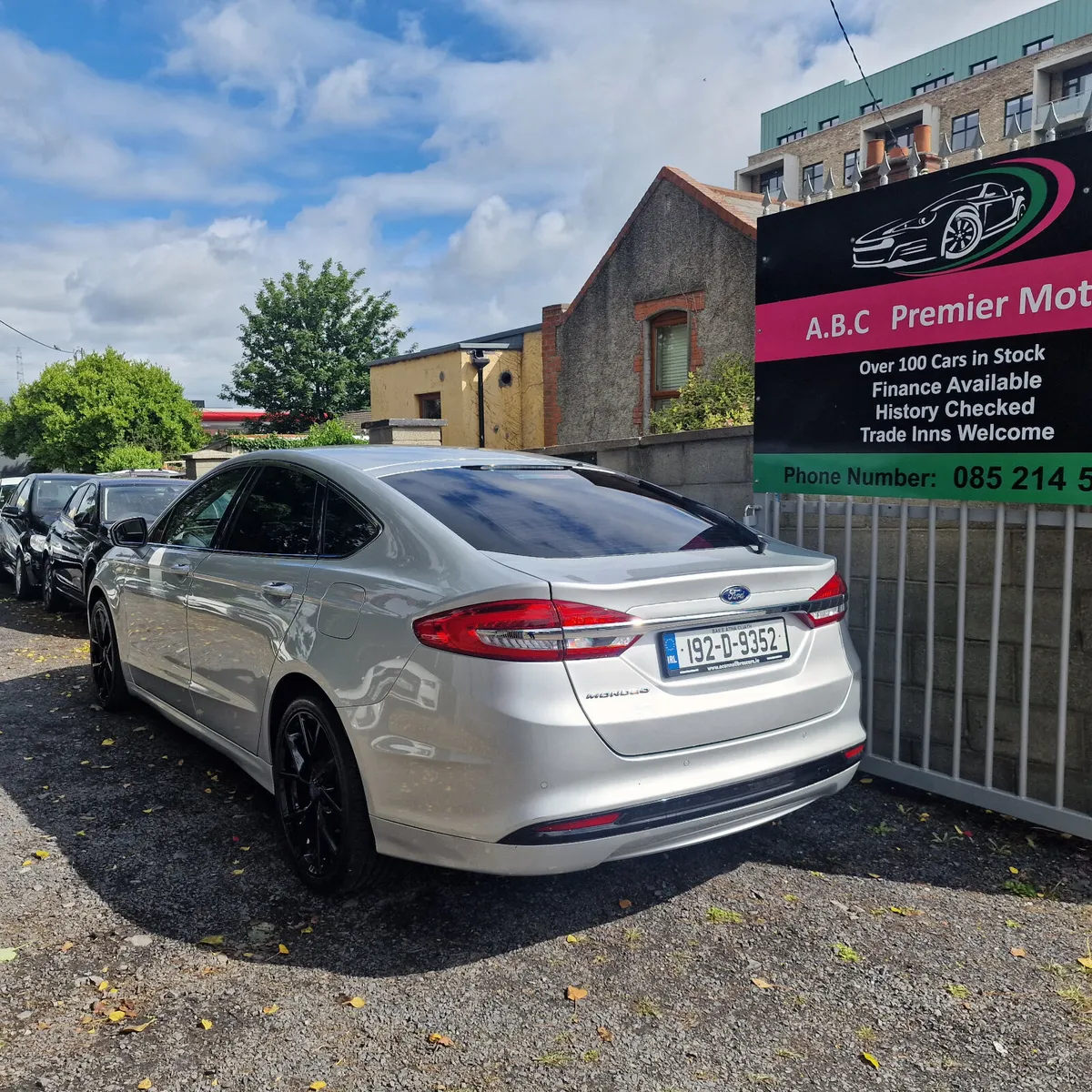 Ford Mondeo 2.0TDCi 150PS Titanium - Image 4
