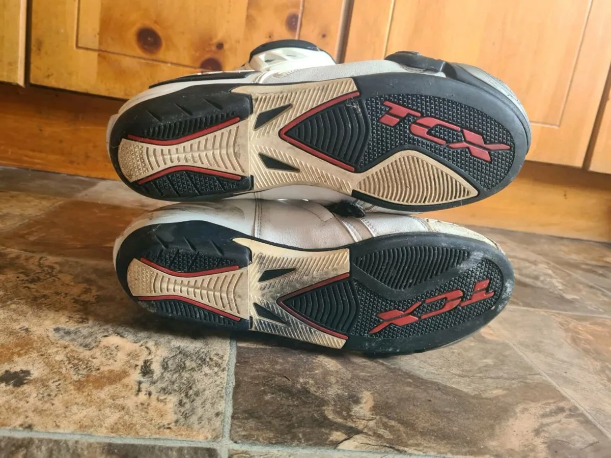 TCX motorcycle boots - Image 2