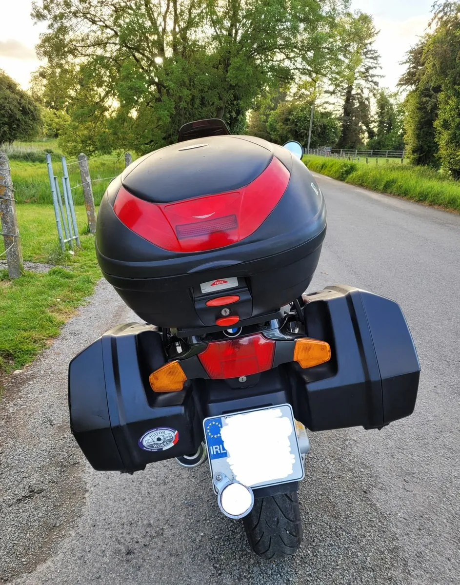 BMW R1100RS - Image 2