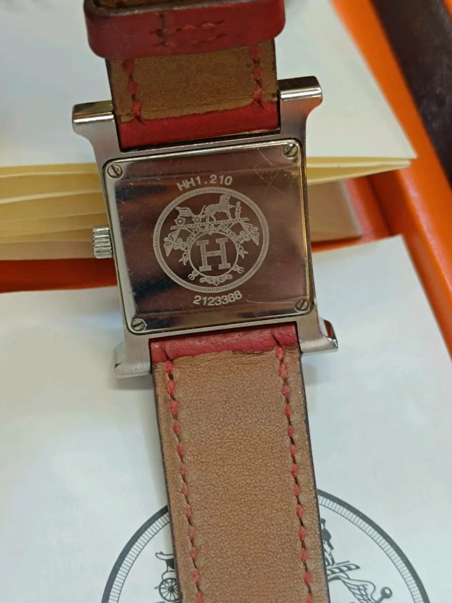 Hermes Watch HH1.210  Red Leather Strap - Image 4