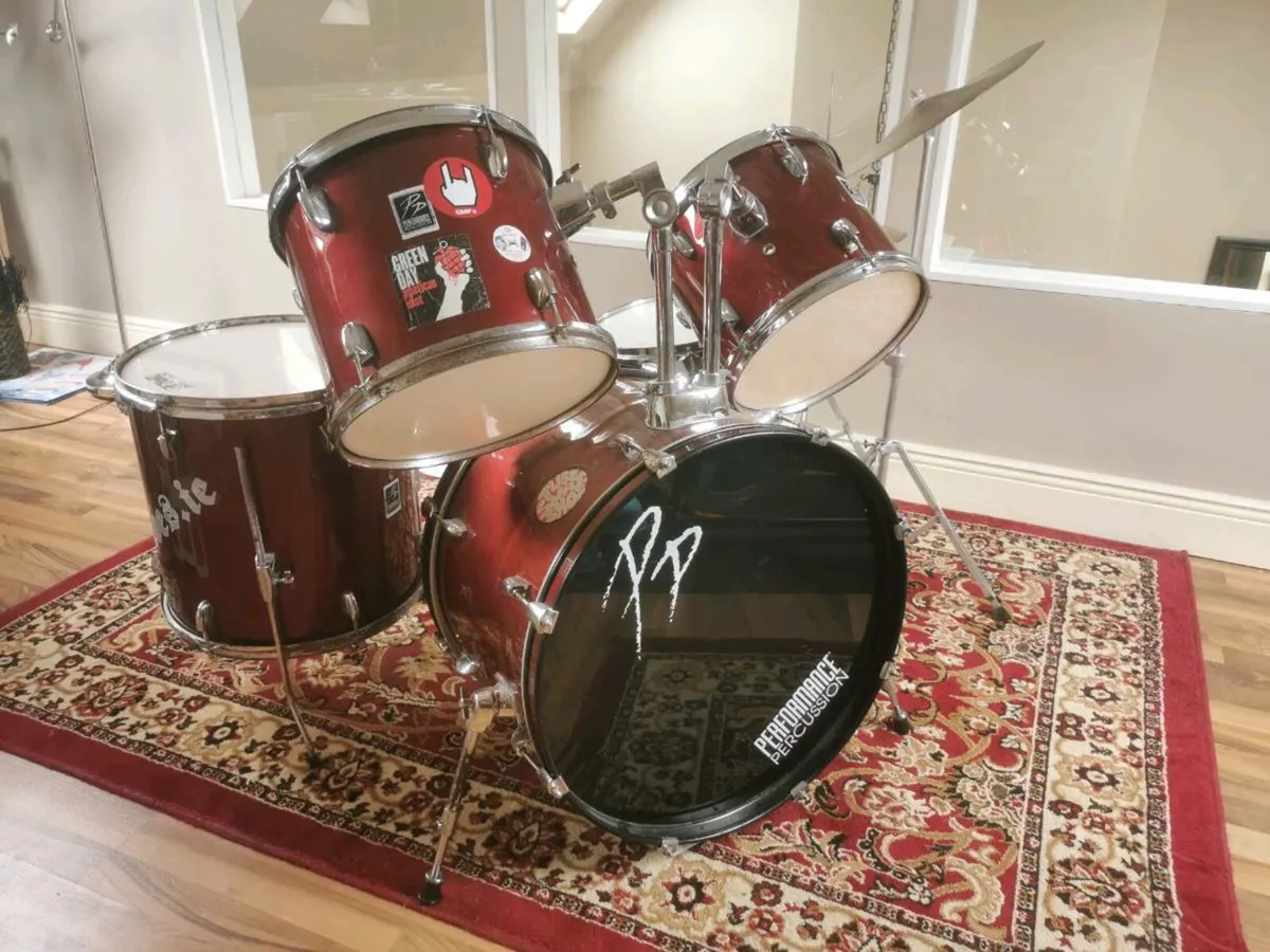 Drum Kit - Image 1