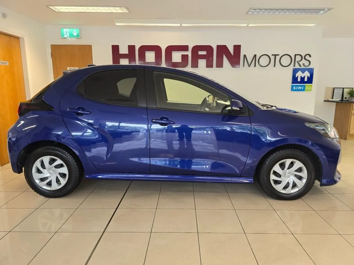 Toyota Yaris X 1.0 Petrol Automatic - Image 3