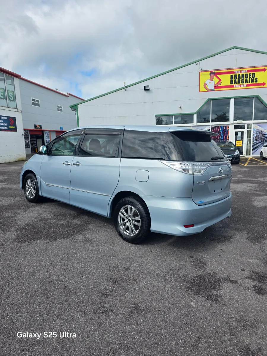 2012 Toyota Estima Hybrid - Image 4