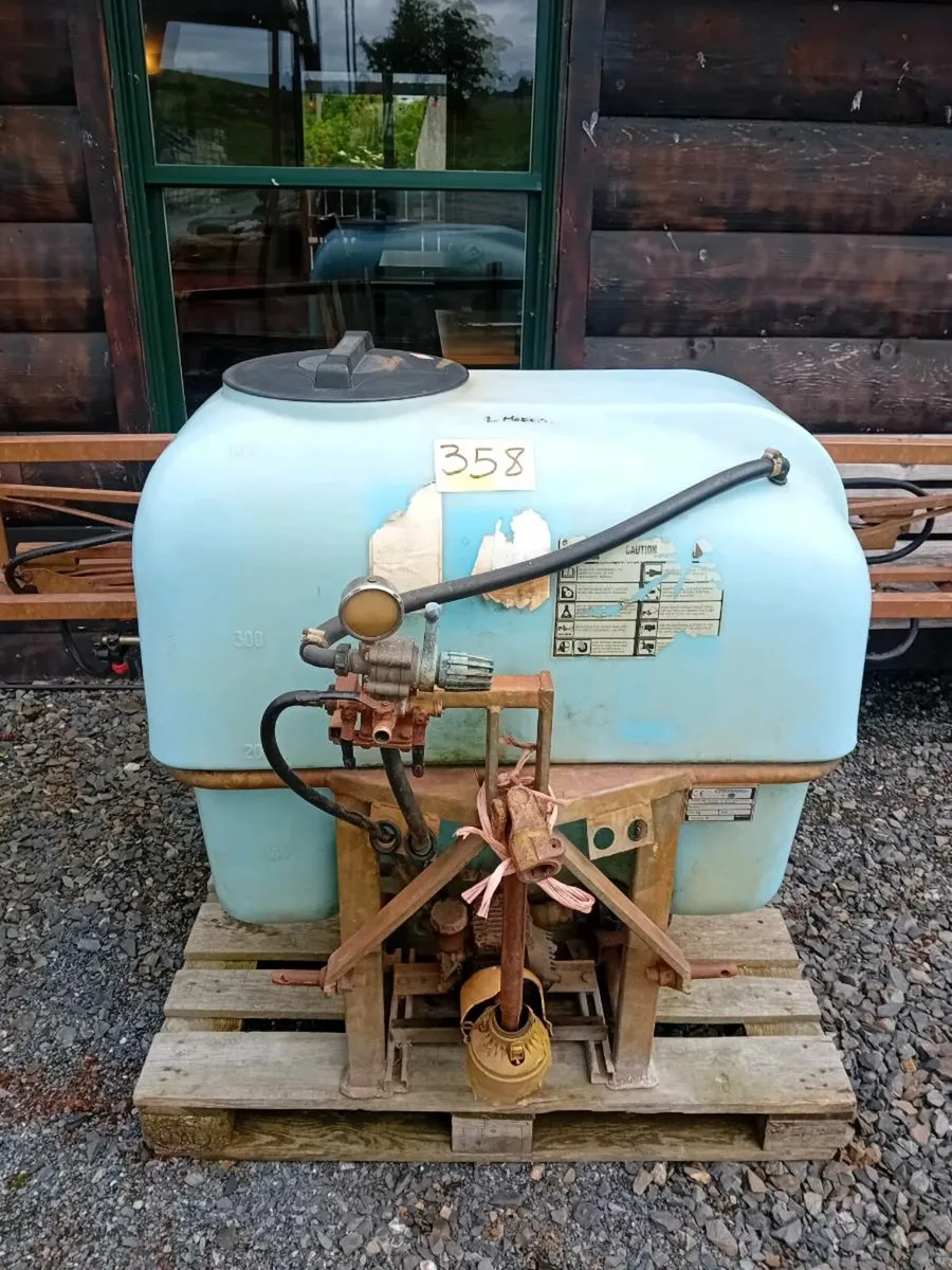 300 Litre Sprayer - Image 1