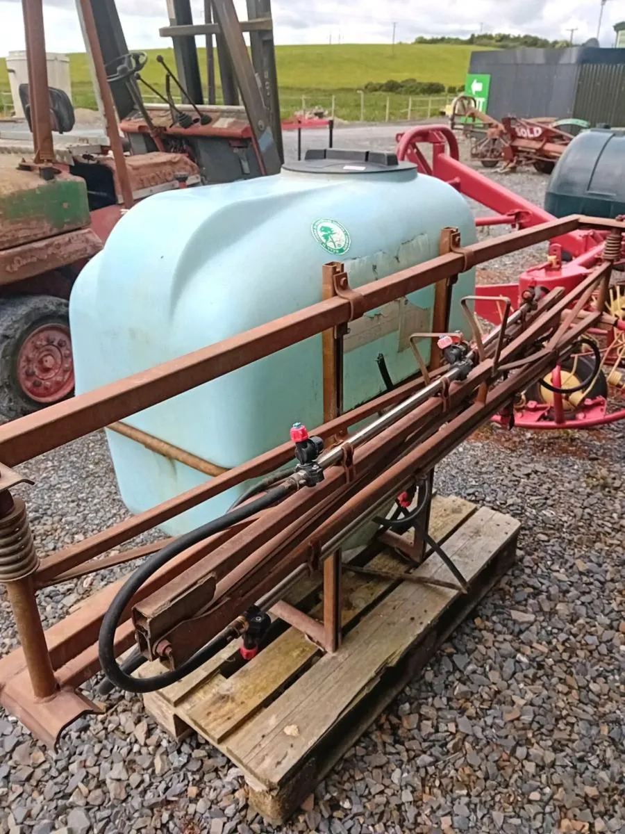 300 Litre Sprayer - Image 2