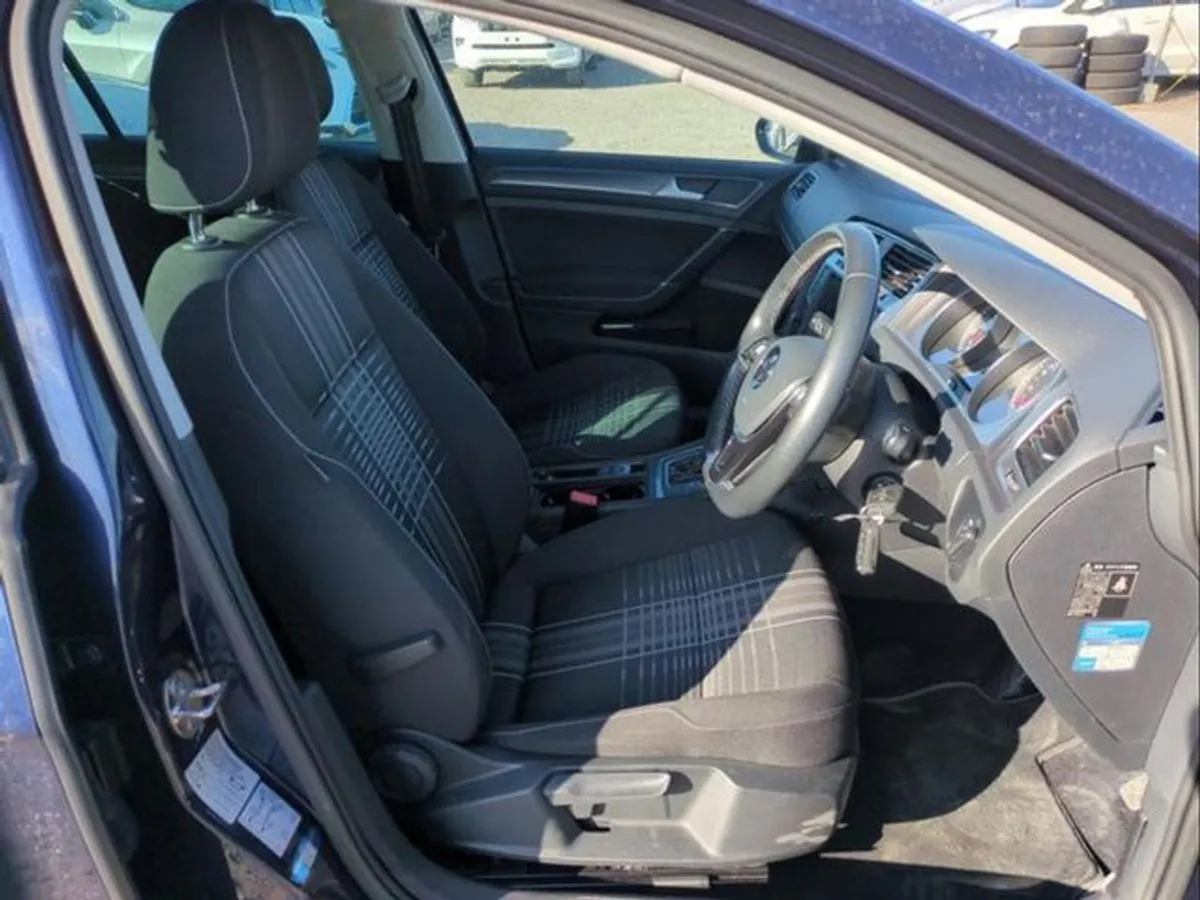 Volkswagen Golf 1.2 Comfortline - Image 2