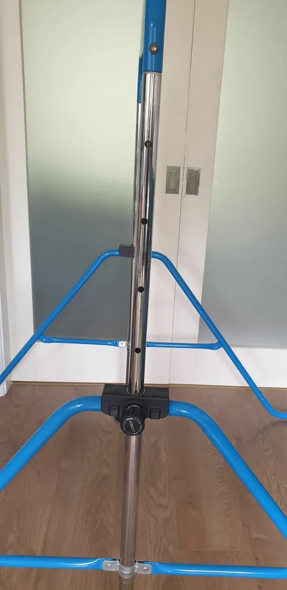 Gymnastics Bar - Image 2