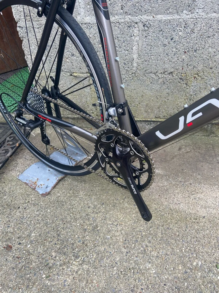 Racing bike - Image 1
