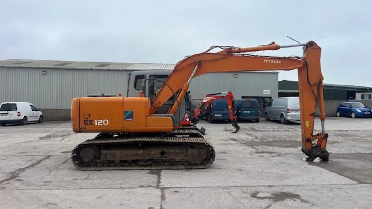 2001 Hitachi EX120-5 - Image 3