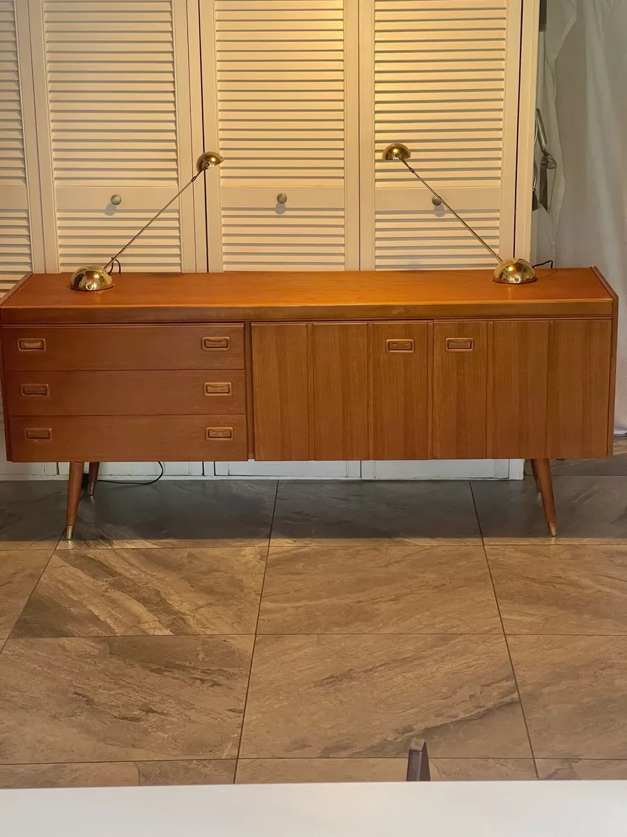 Mid century sideboard - Image 1
