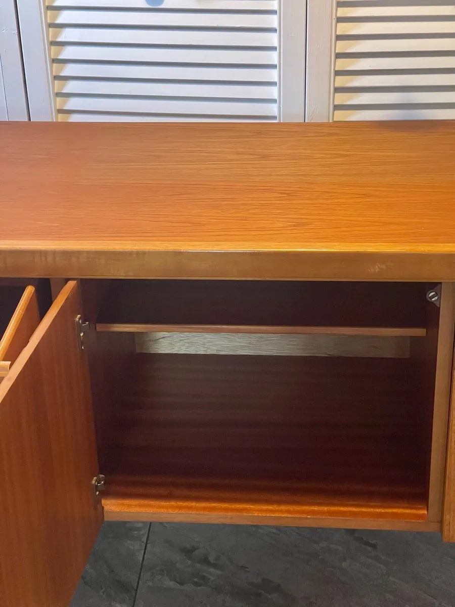 Mid century sideboard - Image 4