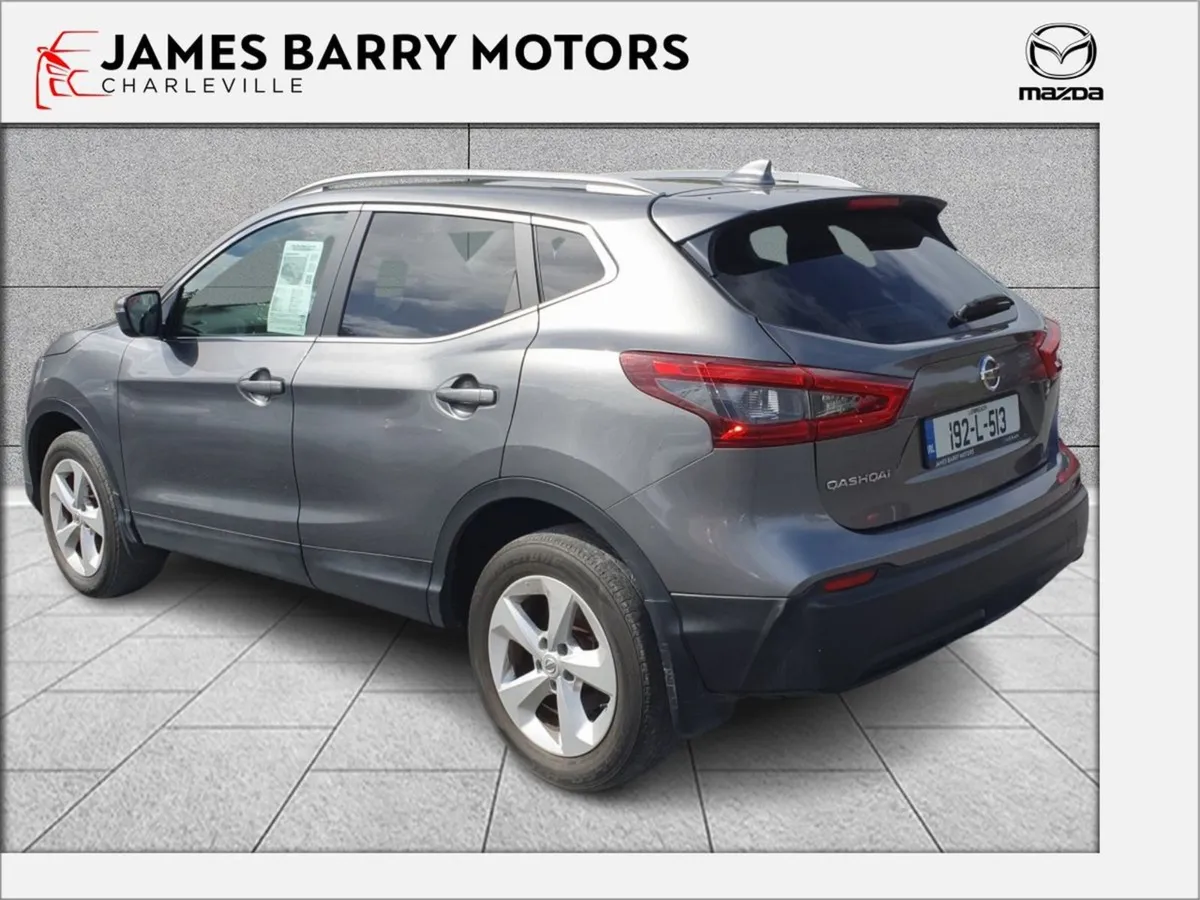 Nissan QASHQAI 1.3 Turbo SV Only 55 000kms - Image 4