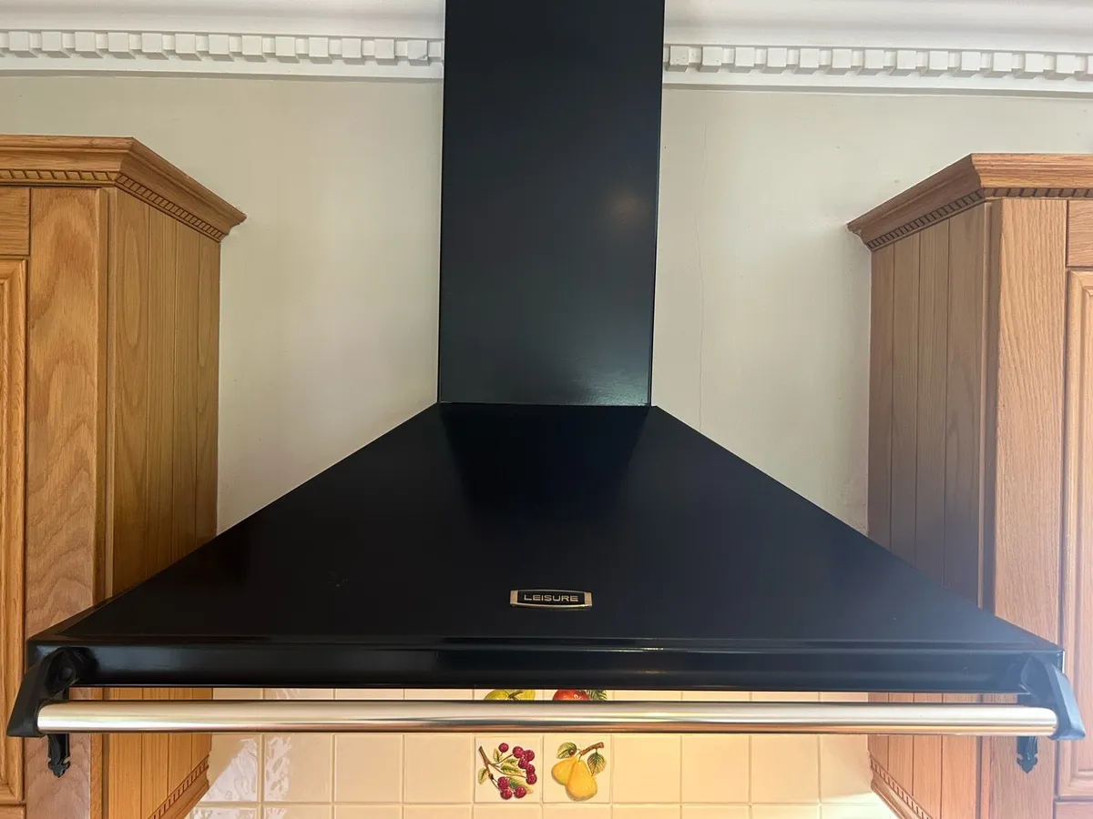 Cooker and extractor hood - Image 4