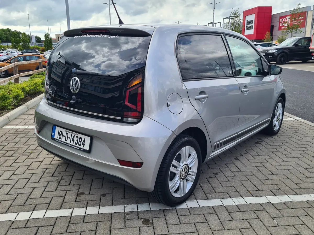 Volkswagen up! 2018 - Image 2
