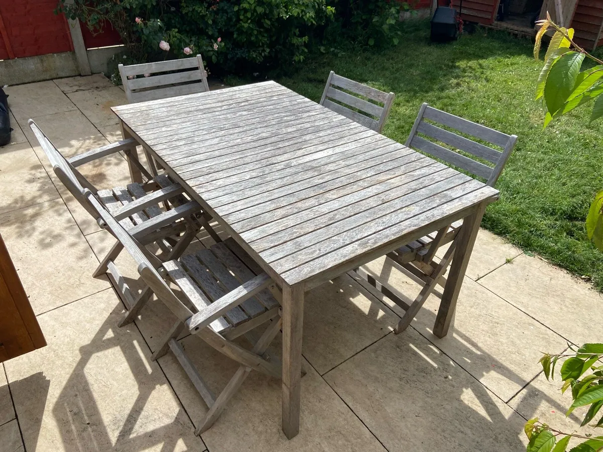 Garden furniture - Image 1